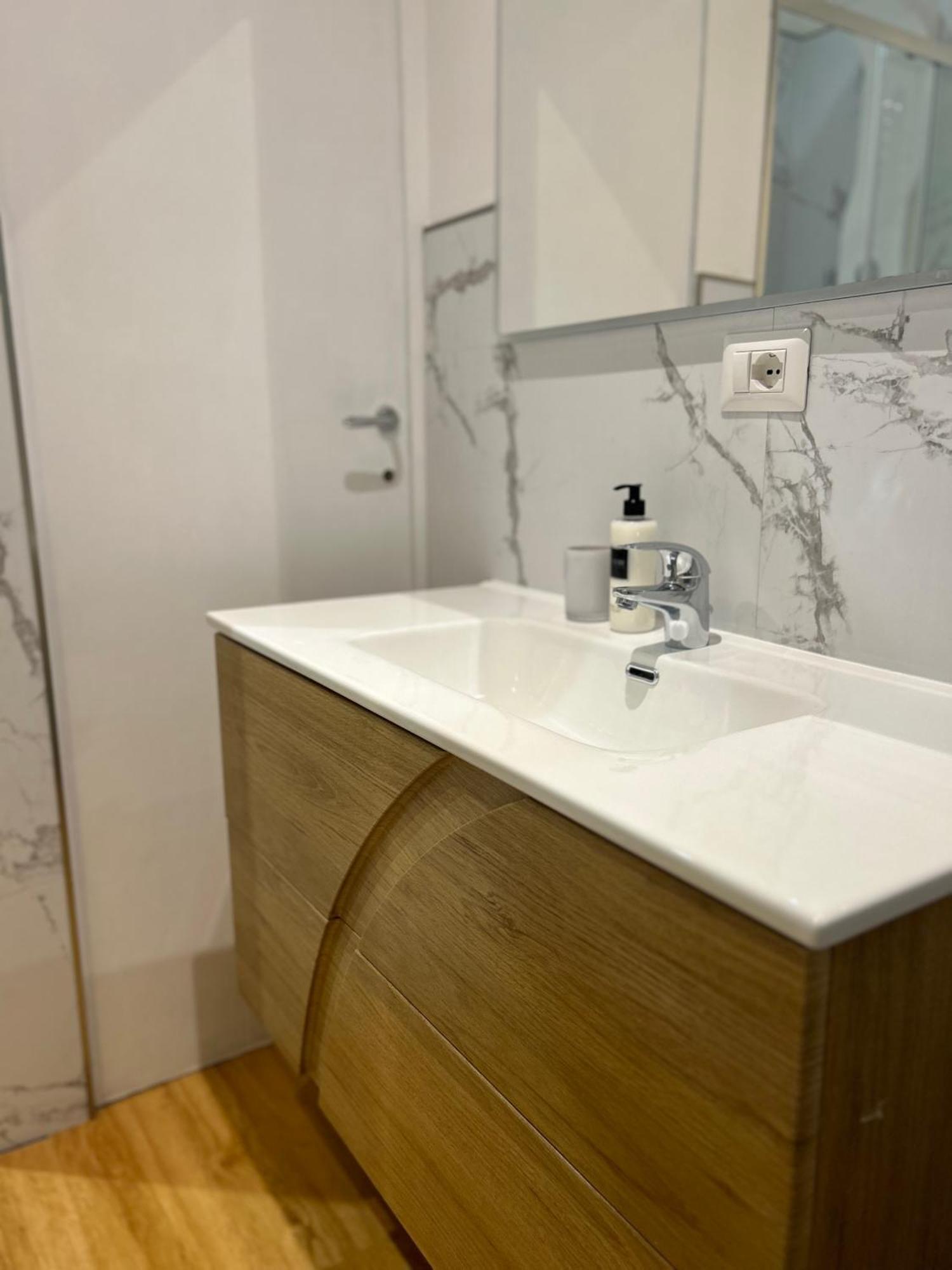 New Unico San Cosimato Hotel Rome Exterior photo